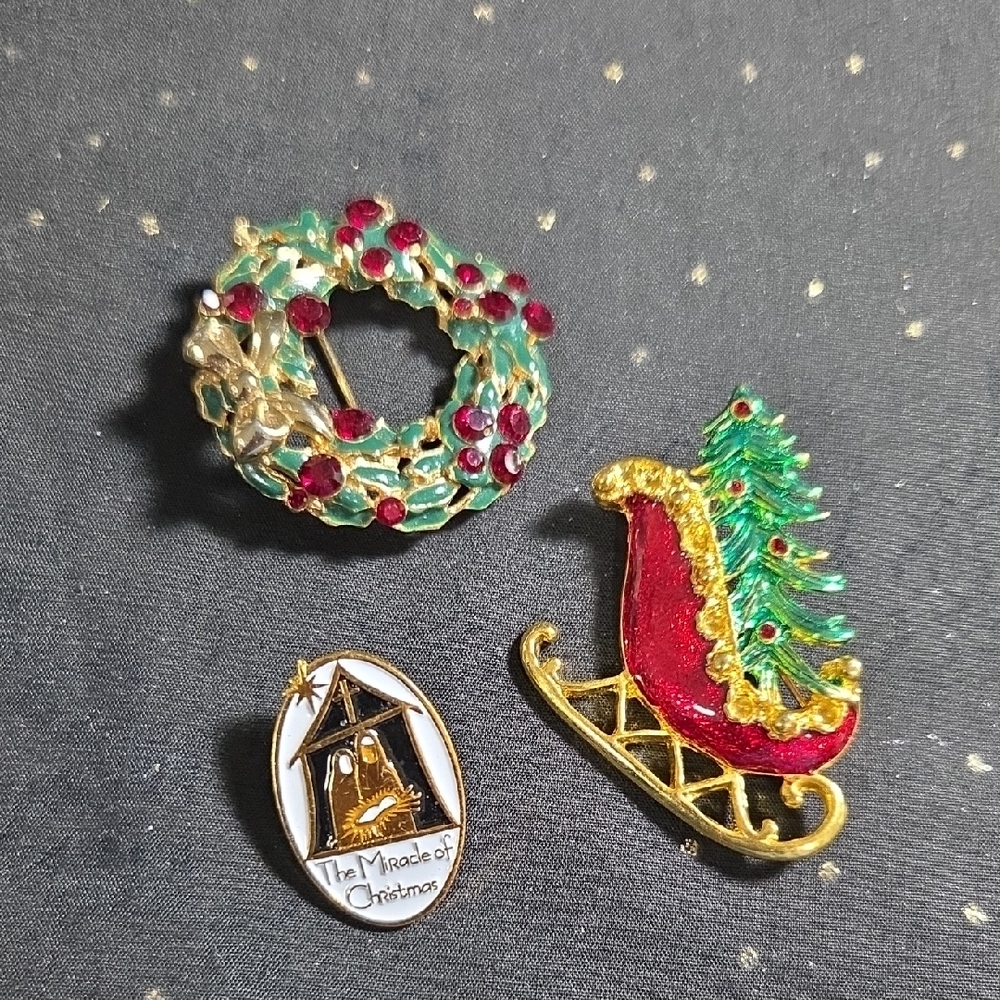 Holiday CharmBrooch Set - Red, Green, Gold